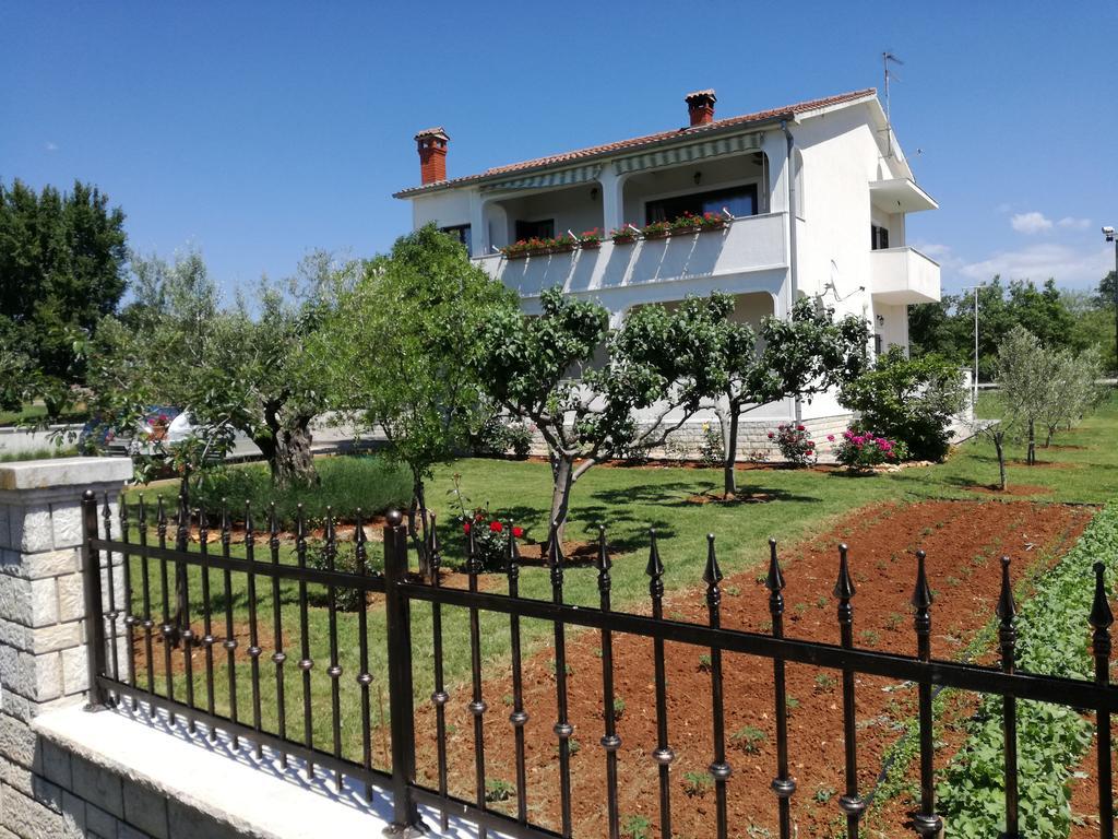 Apartment Vesna Veleniki Экстерьер фото